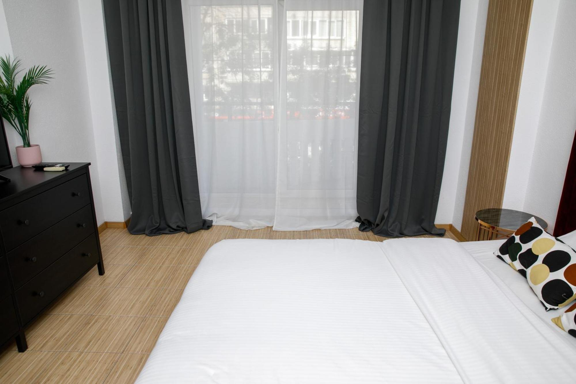 Color Corneliu Coposu No3 Apartment Bucharest